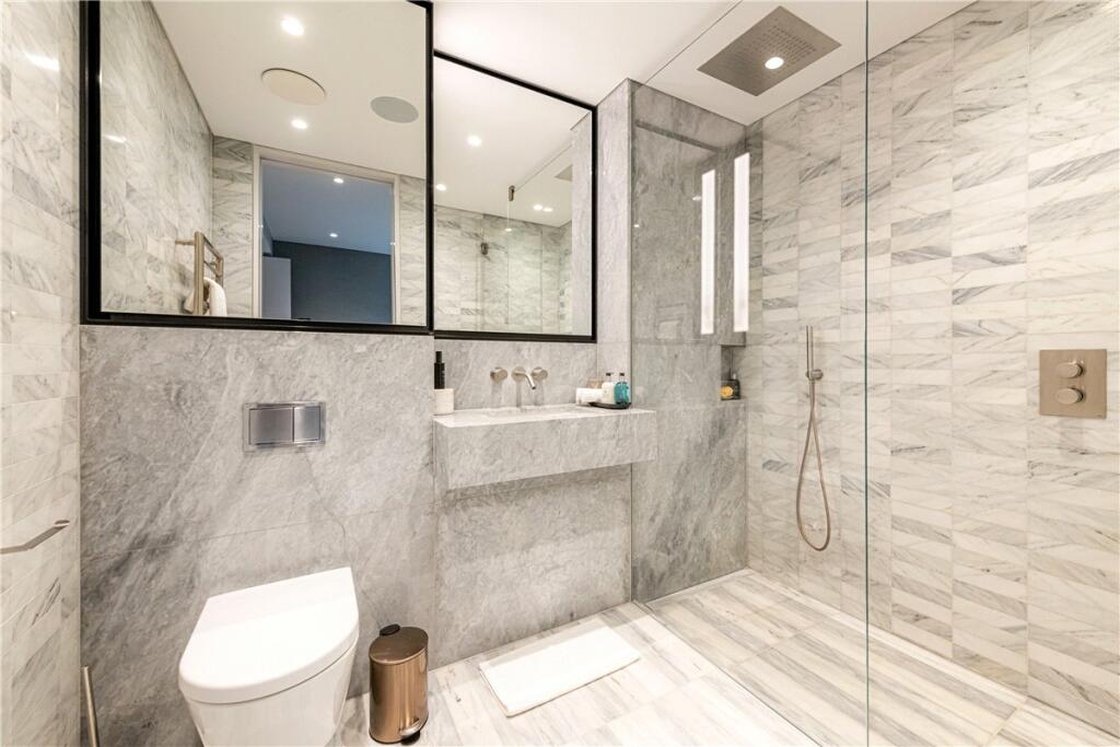 48612_MLE230098_L_IMG_10_0000