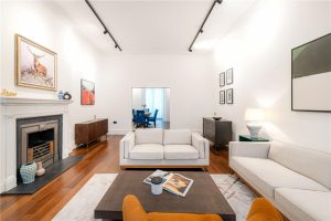 48612_MLE240010_L_IMG_00_0000