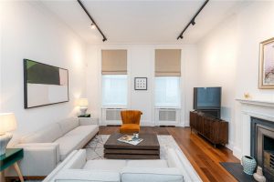 48612_MLE240010_L_IMG_01_0000