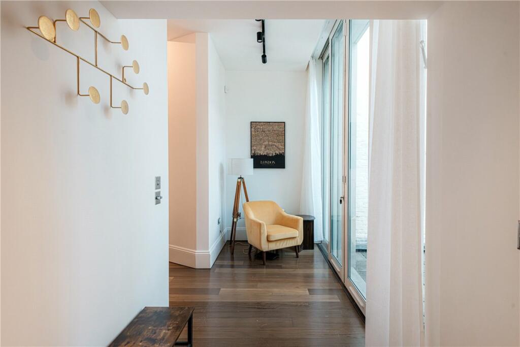 48612_MLE240010_L_IMG_13_0000