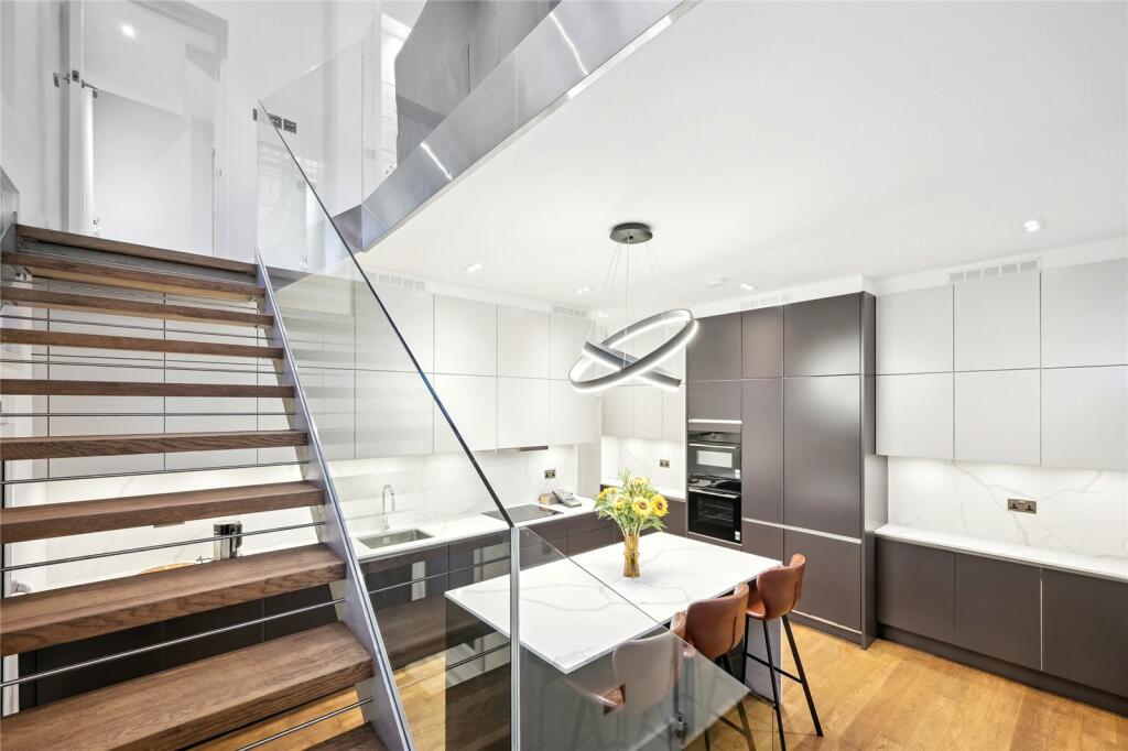 49608_MFL230118_L_IMG_01_0000