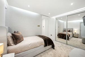 49608_MFL230118_L_IMG_09_0000