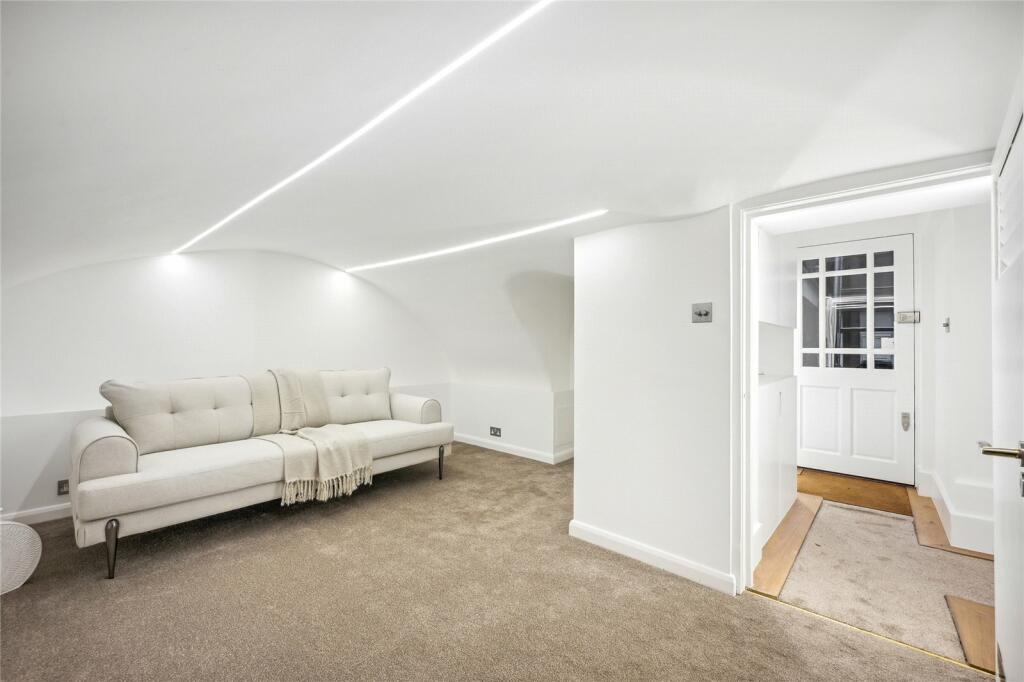 49608_MFL230118_L_IMG_14_0000