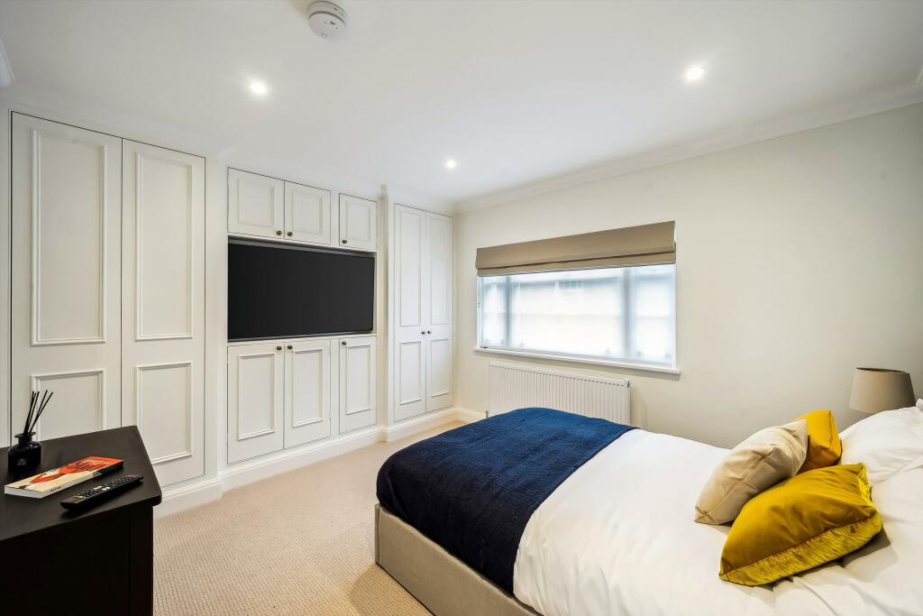 52347_BEQ012346177_IMG_13_0001