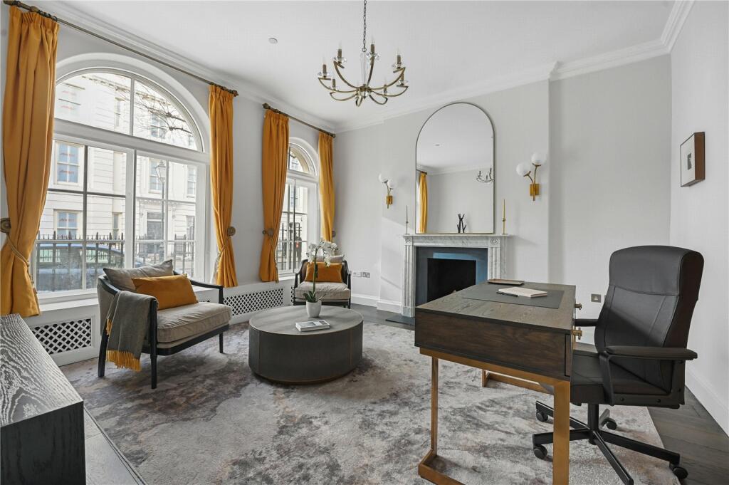 255503_SRL240010_L_IMG_11_0000