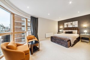 44510_KYC240019_L_IMG_01_0000