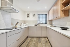 44510_KYC240019_L_IMG_04_0000