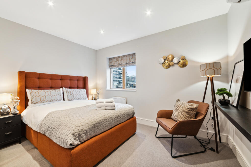 44510_KYC240019_L_IMG_06_0000