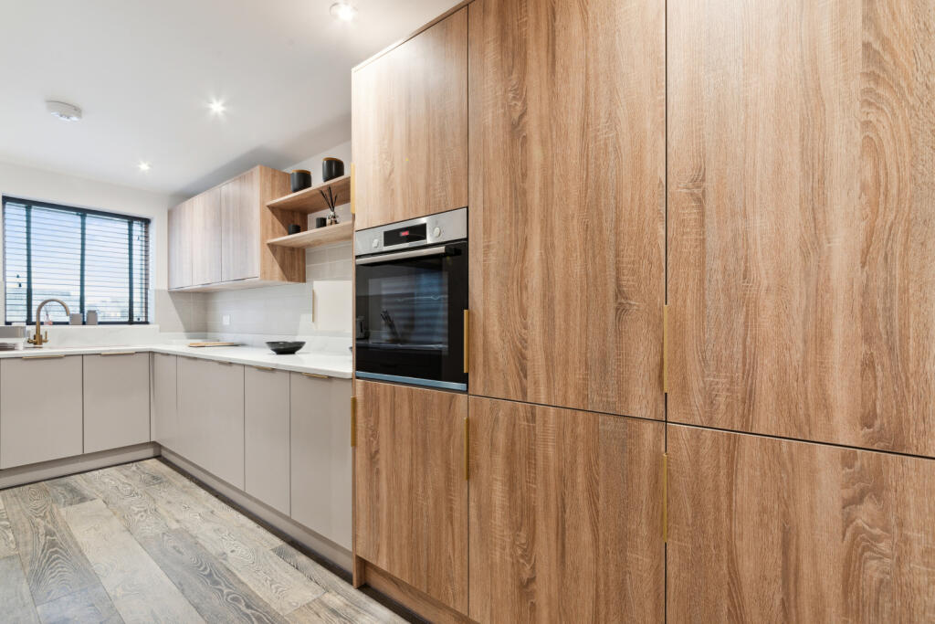 44510_KYC240019_L_IMG_09_0000