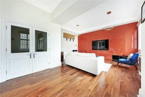 48606_MYL240015_L_IMG_09_0000