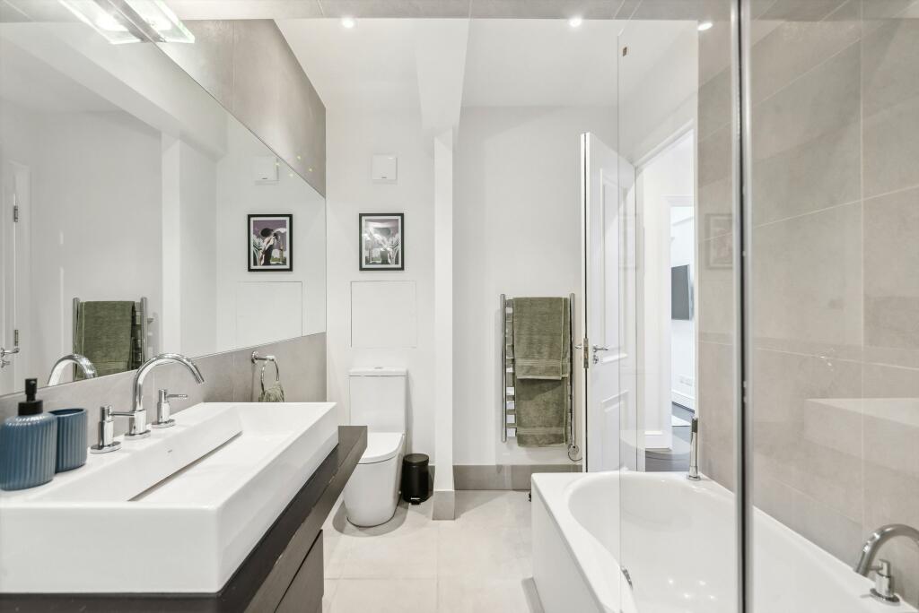 63083_MRQ012486879_IMG_07_0000