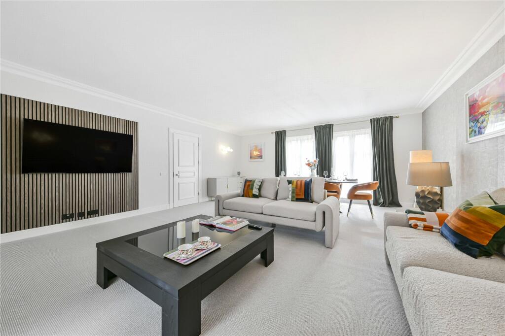 49015_KEL240014_L_IMG_00_0000