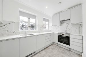 49015_KEL240014_L_IMG_01_0000