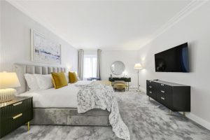 49015_KEL240014_L_IMG_11_0000