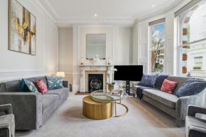 51301_KYC240091_L_IMG_00_0000