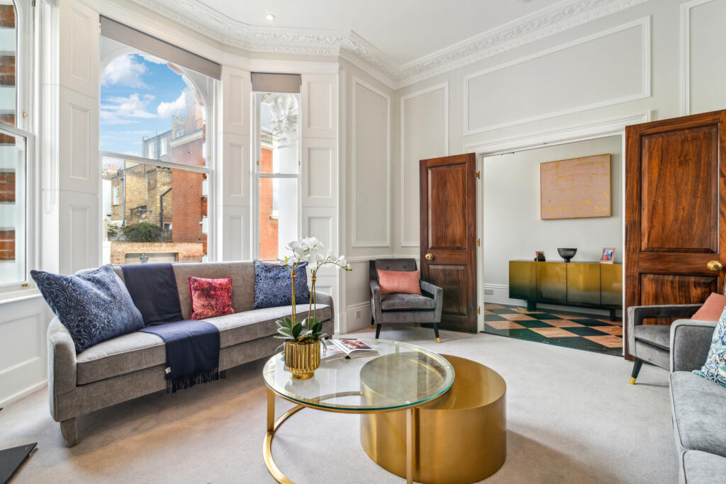 51301_KYC240091_L_IMG_01_0000