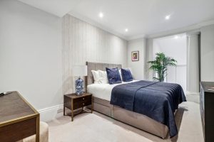 51301_KYC240091_L_IMG_05_0000