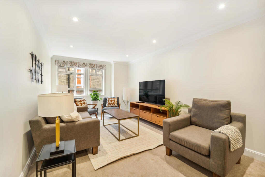 51322_KYC240042_L_IMG_00_0000