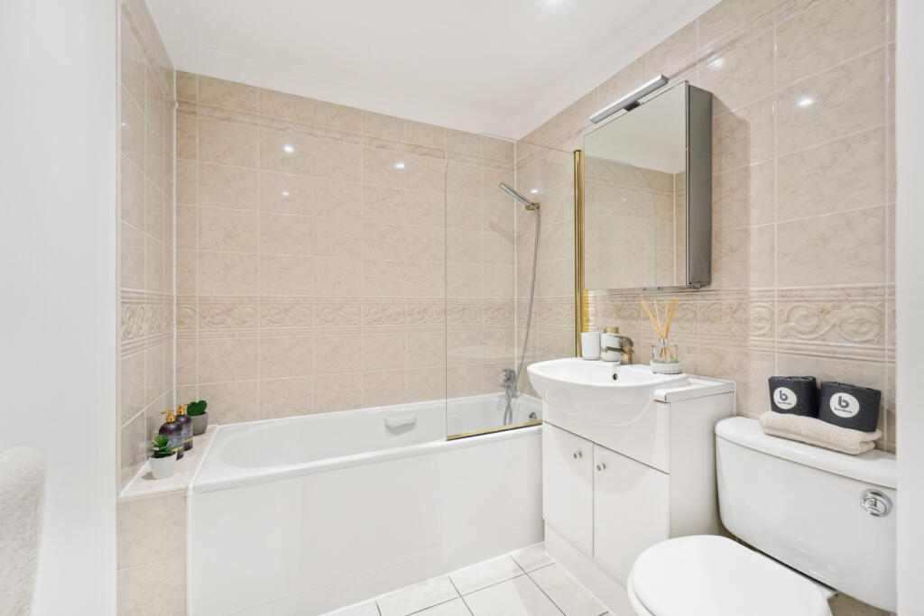 51322_KYC240042_L_IMG_10_0000