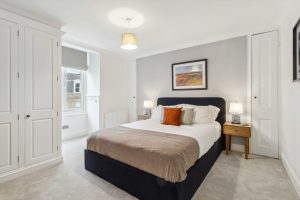 63083_MRQ012469032_IMG_10_0000