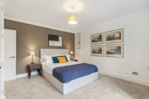 63083_MRQ012469032_IMG_13_0000