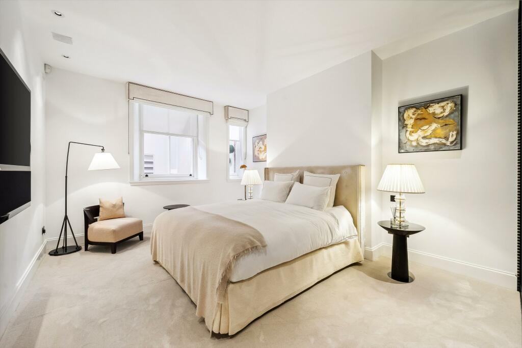 65875_KNQ012496480_IMG_06_0001