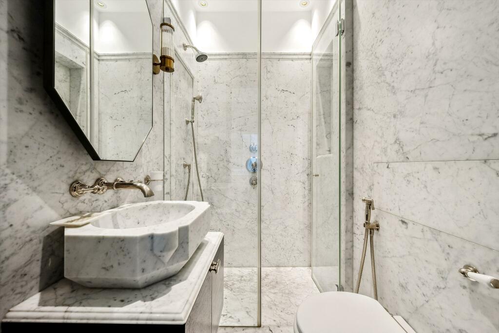 65875_KNQ012496480_IMG_07_0001