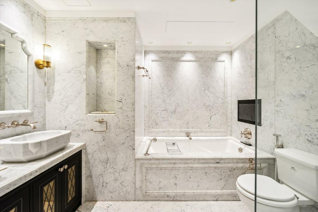 65875_KNQ012496480_IMG_12_0000