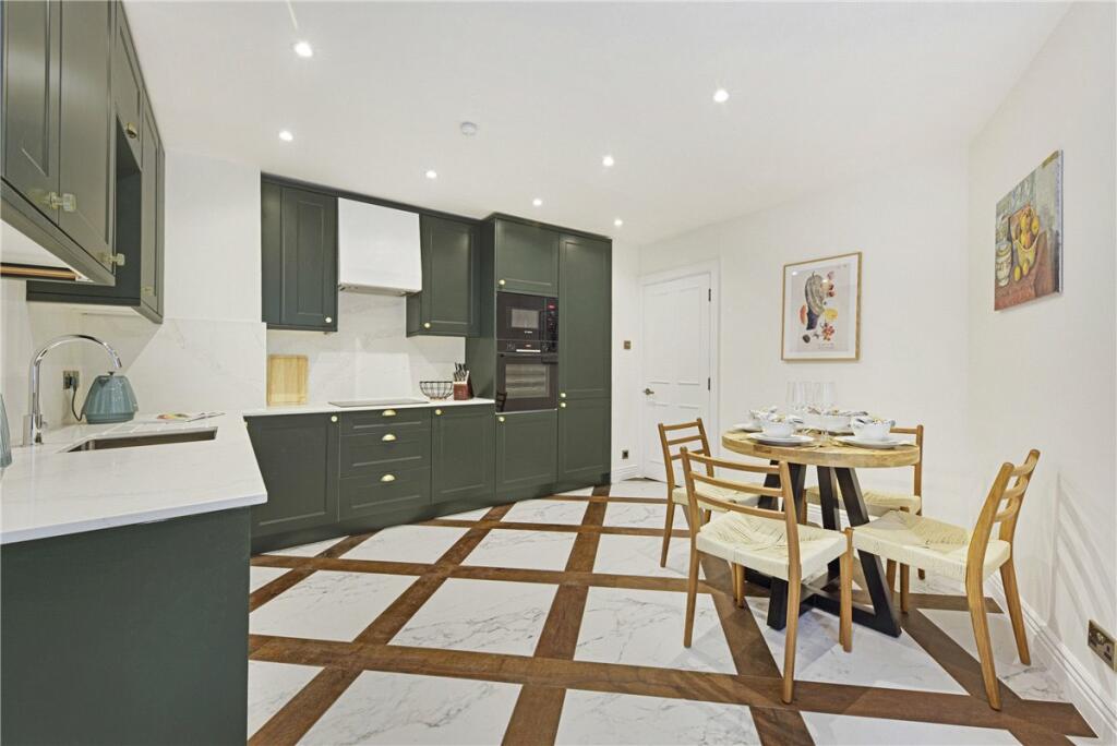 48618_KNI240053_L_IMG_01_0000