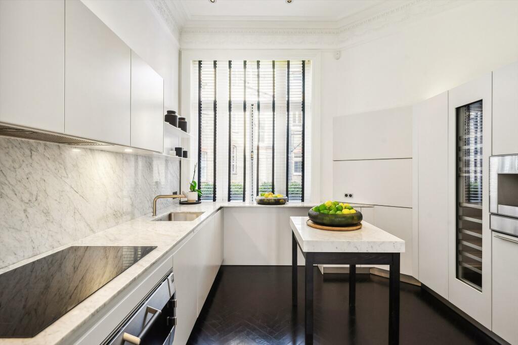 65875_KNQ012427794_IMG_05_0001