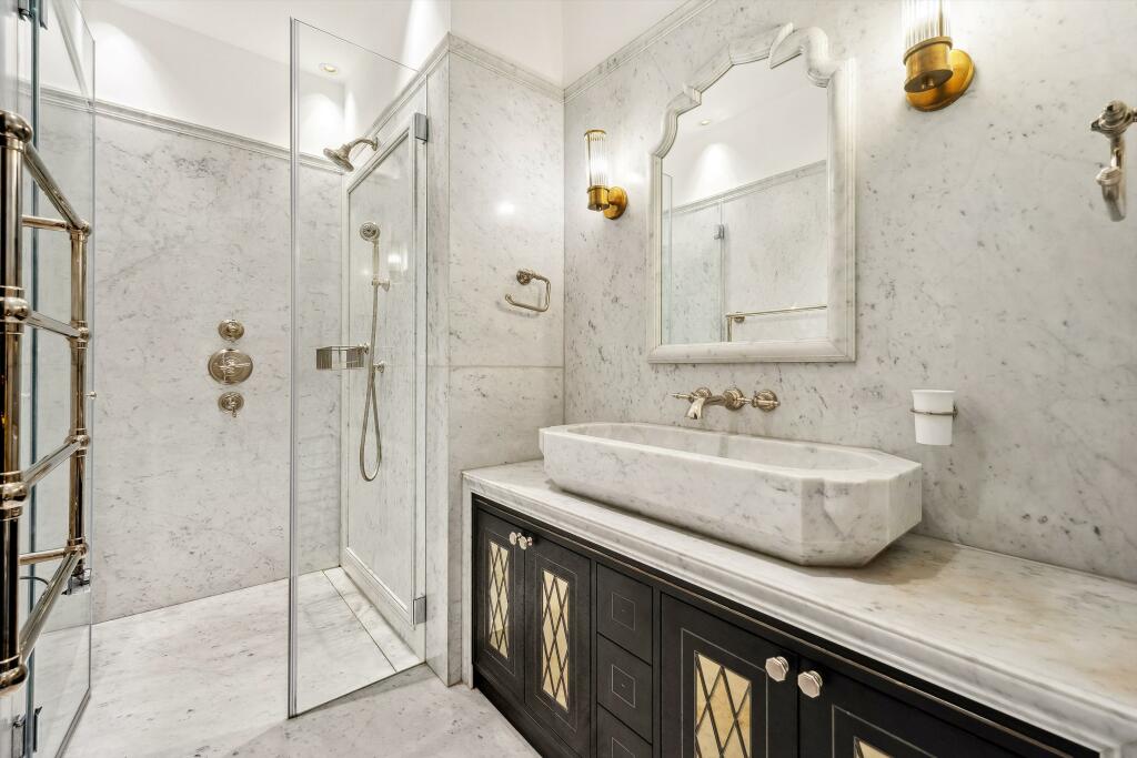 65875_KNQ012427794_IMG_14_0000