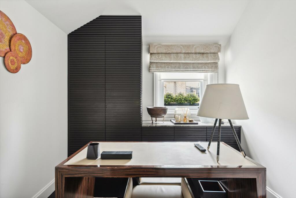 65875_KNQ012458672_IMG_05_0000