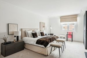 65875_KNQ012458672_IMG_07_0000