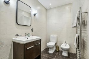 65890_KEQ012492063_IMG_20_0002