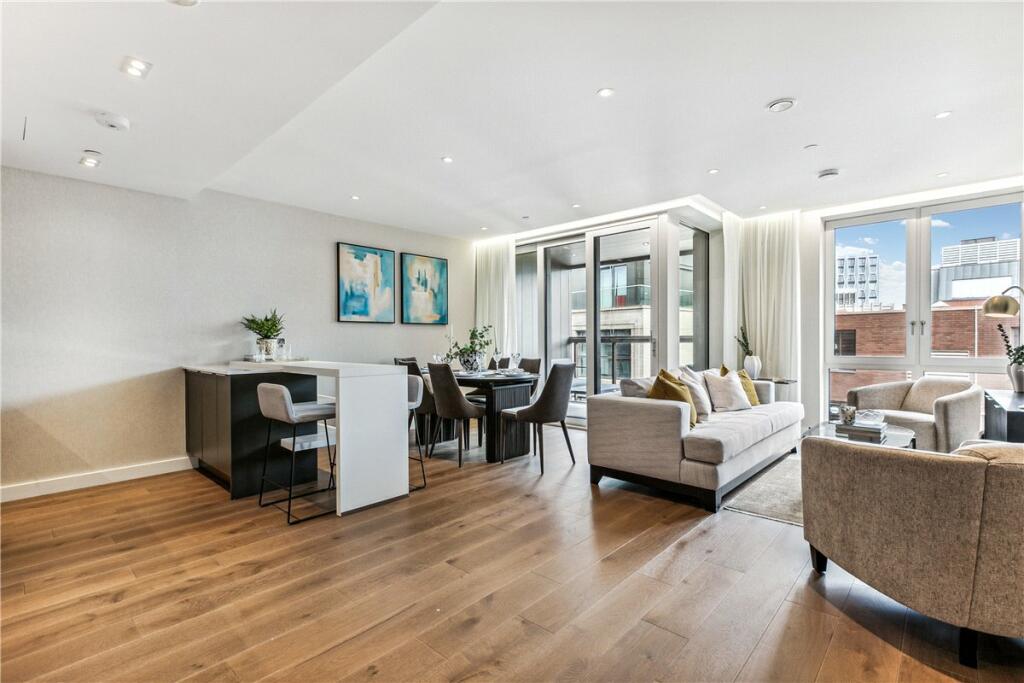 48612_MLE240035_L_IMG_03_0000