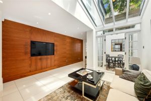 25608_KNL120128_L_IMG_06_0000