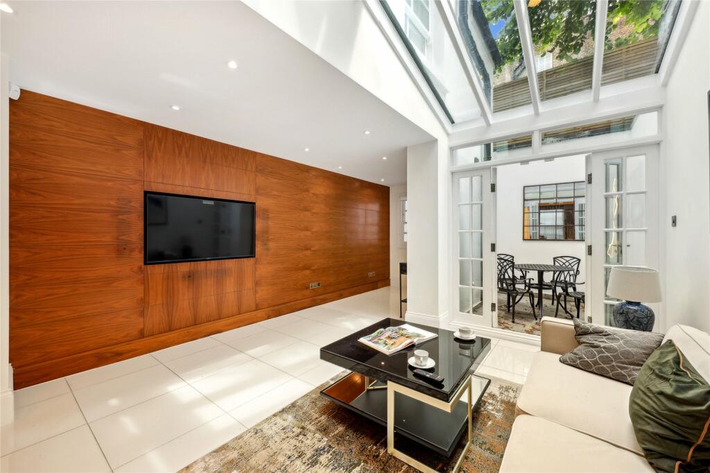 25608_KNL120128_L_IMG_06_0000