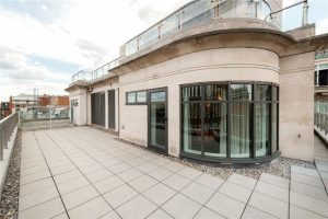 48612_MLE240046_L_IMG_05_0000