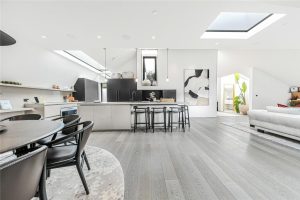 49015_KEL240069_L_IMG_15_0000