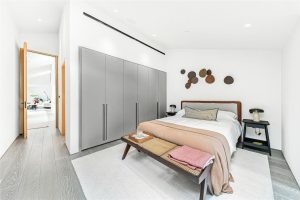 49015_KEL240069_L_IMG_20_0000