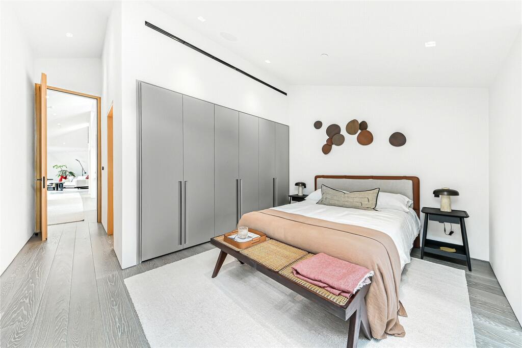 49015_KEL240069_L_IMG_20_0000