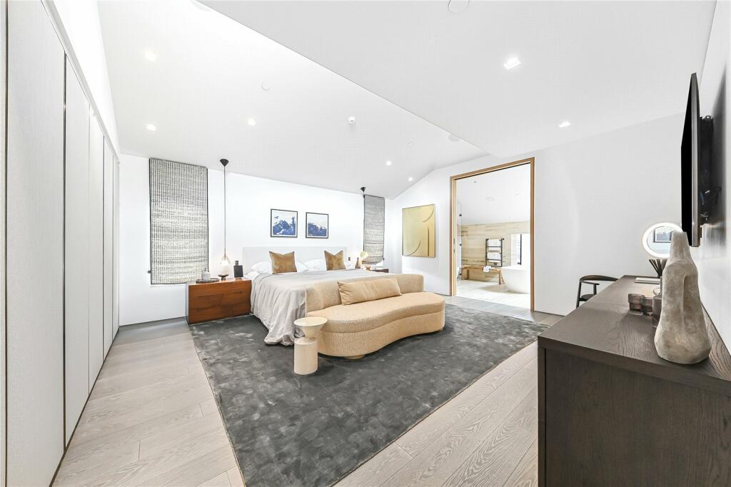 49015_KEL240069_L_IMG_22_0000