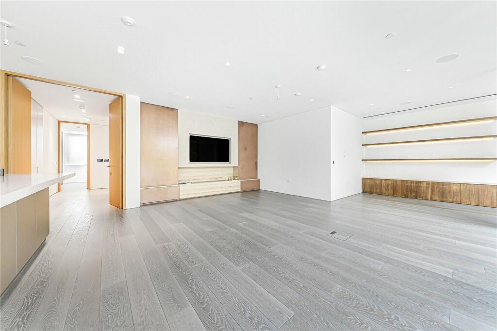 49015_KEL240071_L_IMG_15_0000