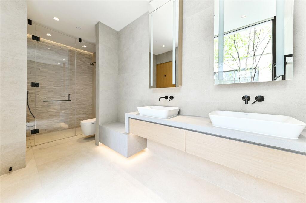 49015_KEL240071_L_IMG_17_0000