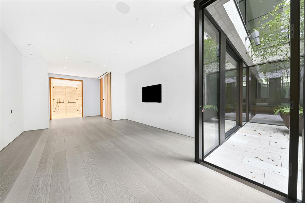 49015_KEL240071_L_IMG_19_0000