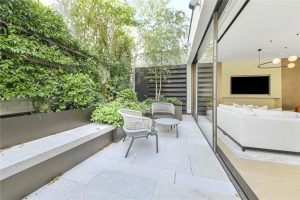 49015_KEL240072_L_IMG_03_0000