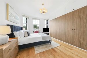 49015_KEL240074_L_IMG_06_0000