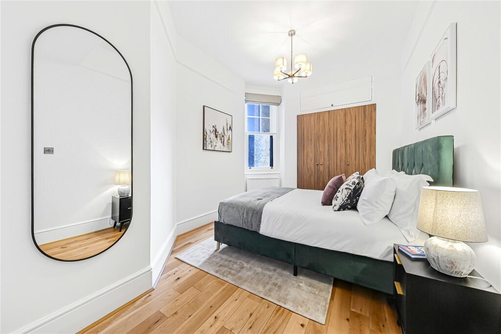 49015_KEL240074_L_IMG_13_0000