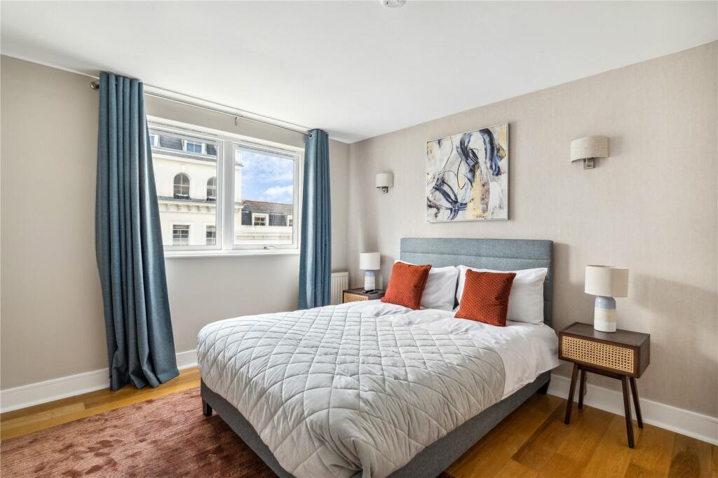 89776_CLV208231_L_IMG_04_0000