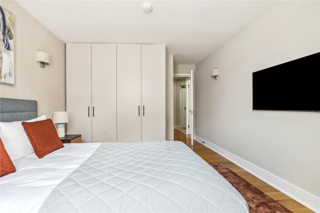 89776_CLV208231_L_IMG_05_0000